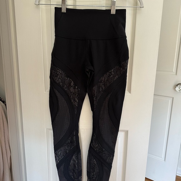 Lululemon Wunder Under High-Rise Tight 25" *Black Lace - Picture 6 of 7